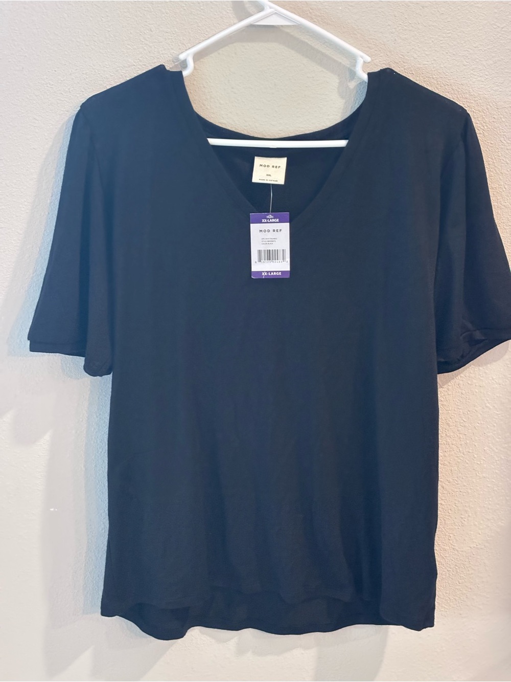 Mod Ref Black V-Neck Short Sleeve Top